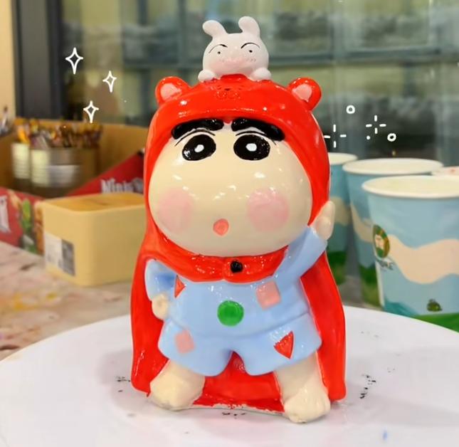 Shin Mặc Áo Đỏ - Shin Cậu Bé Bút Chì